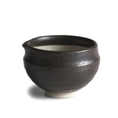 画像11: 【SHIKIKA】片口すり鉢　丸10　φ10cm　白唐津　黒唐津　美濃焼　陶器　日本製　SALIU　LOLO　 (11)