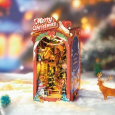 画像1: 【Rolife】クリスマスの街　Christmas Street  Book Nook　TGC06 ブックヌーク　ウッドパズル　ミニチュア　ブックエンド  DIY (1)