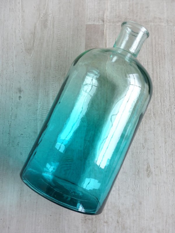 【VALENCIA RECYCLE GLASS 】DOCE SKYインテリア　ガラス　ボトルL　グラデーション フラワーアレンジメント 花器 花瓶  BLUE スペイン製 アンティーク 100％リサイクルガラス