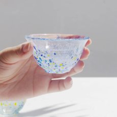 画像11: 【江戸硝子】花さかずき　ガラス  おちょこ　盃　70ml 小鉢　酒器　江戸　浮世　うきよ　Tomi Glass (11)