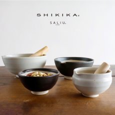 画像1: 【SHIKIKA】片口すり鉢　白唐津　黒唐津　美濃焼　陶器　日本製　SALIU　LOLO　 (1)